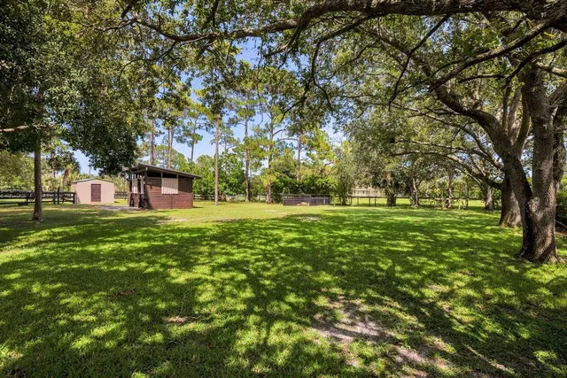 Residence photo 38