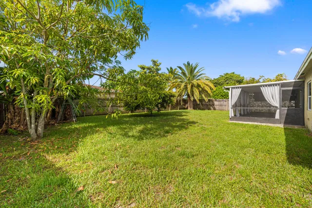 Residence photo 11