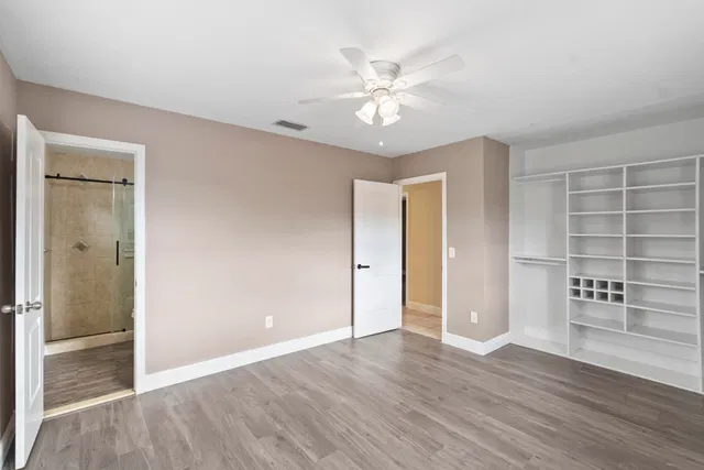 Residence photo 17