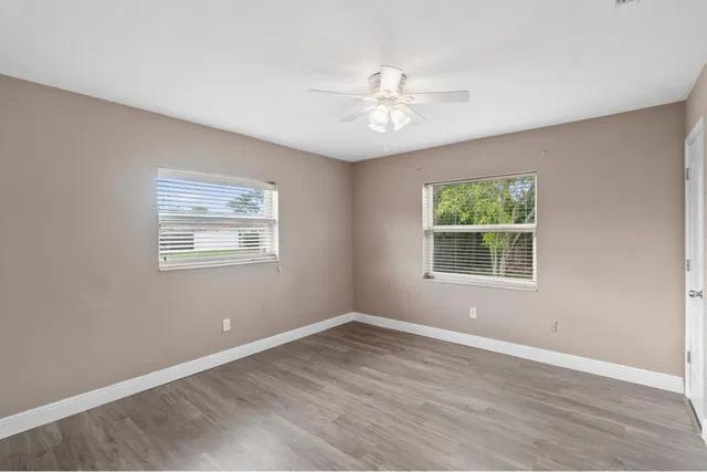 Residence photo 19