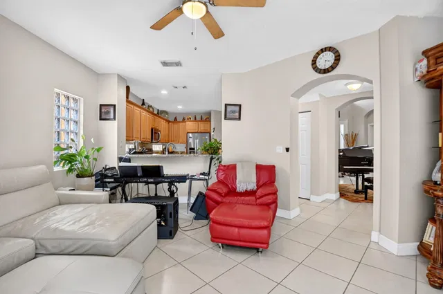 Residence photo 11