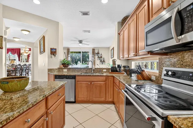 Residence photo 18