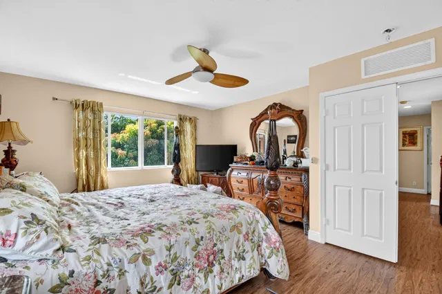 Residence photo 29