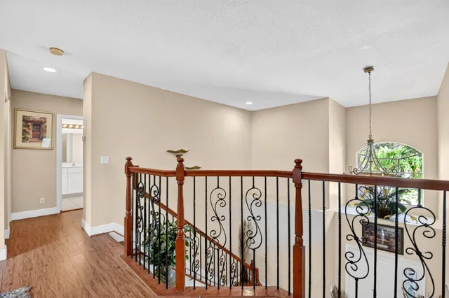Residence photo 33
