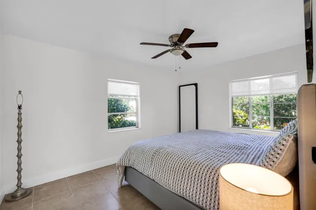 Singer Island Unit 4 photo 8