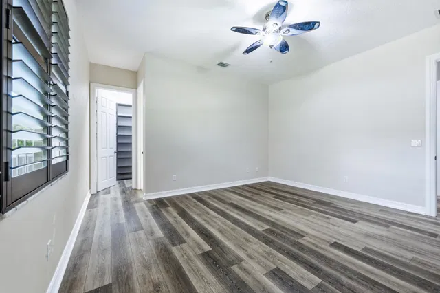 Residence photo 20