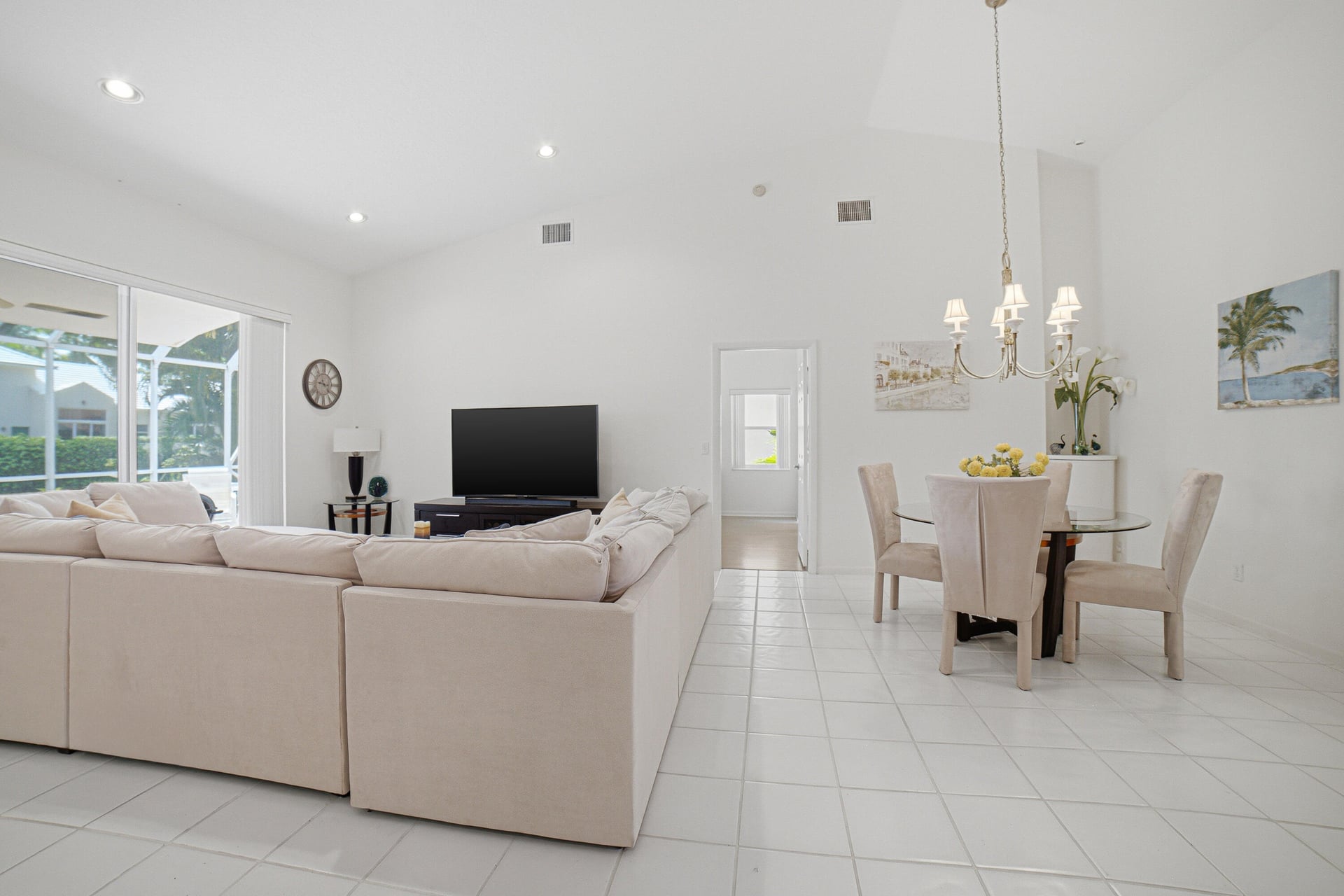  Residence photo 12