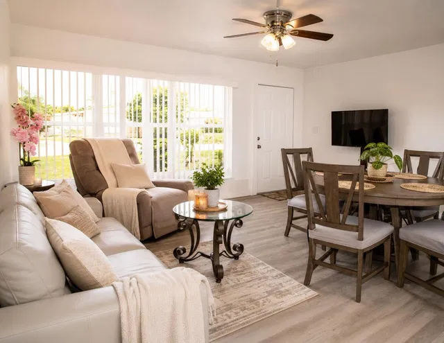 Residence photo 2