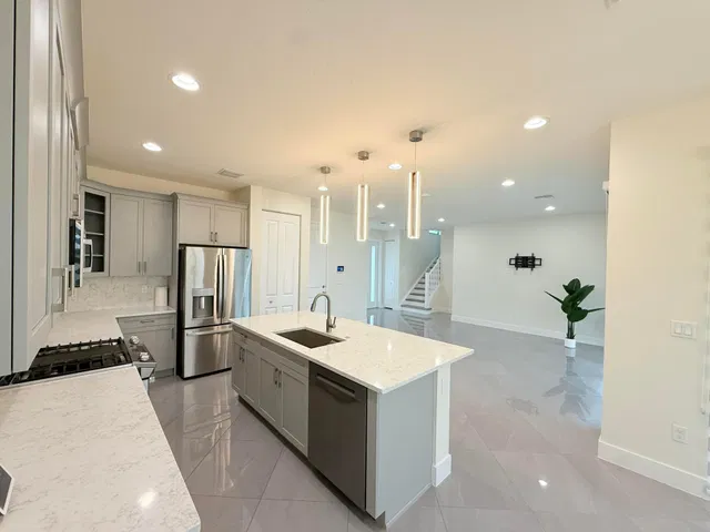 Residence photo 9