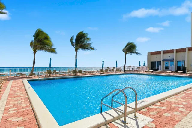 South Palm Beach Unit F405 photo 4