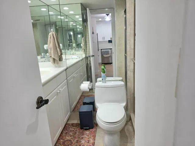 South Palm Beach Unit F405 photo 20