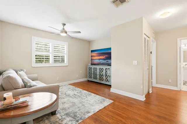 Residence photo 37