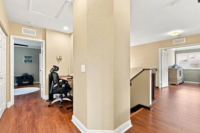 Residence photo 38