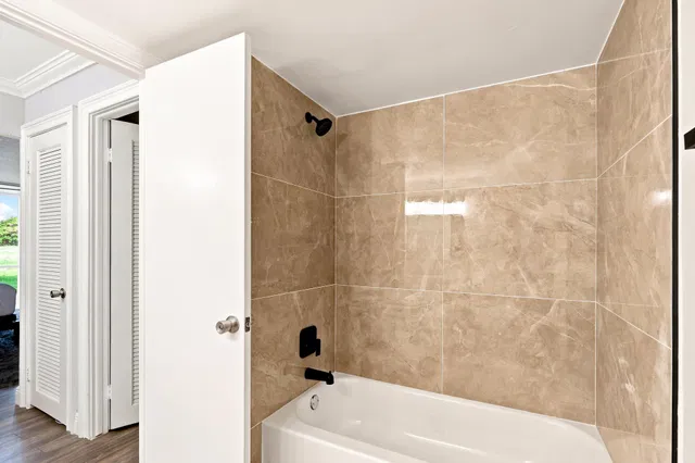 Residence photo 41