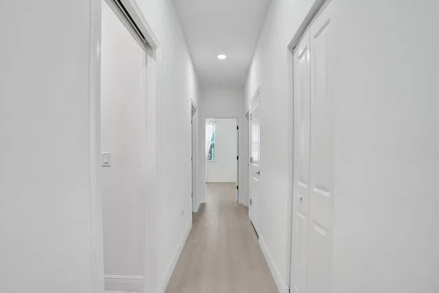 Residence photo 32