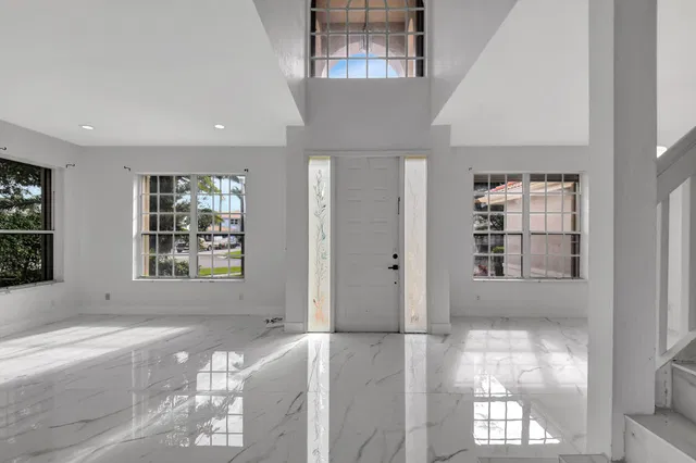 Residence photo 3