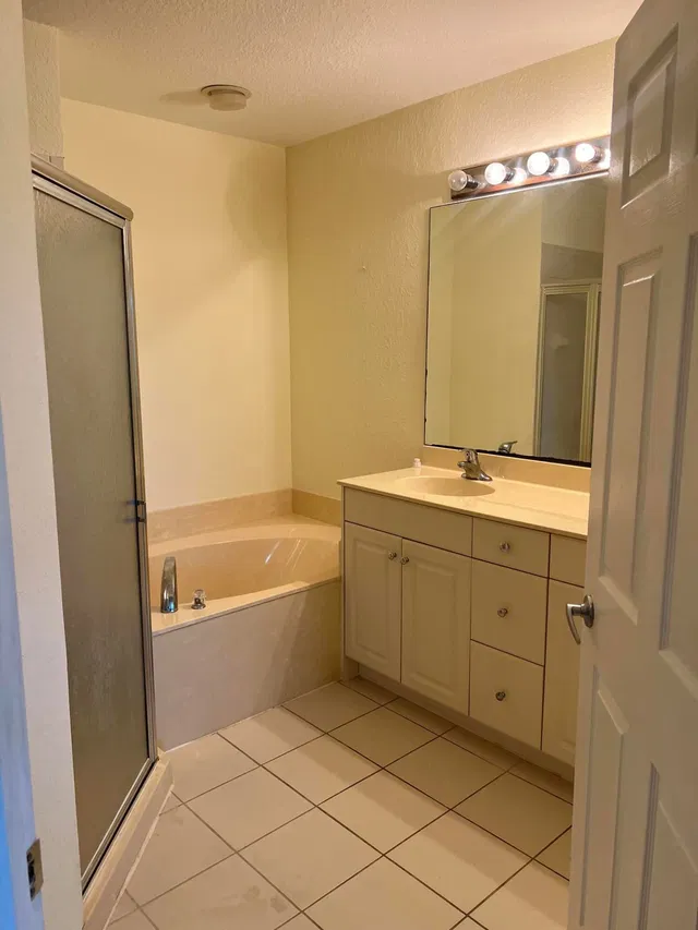  Residence photo 7
