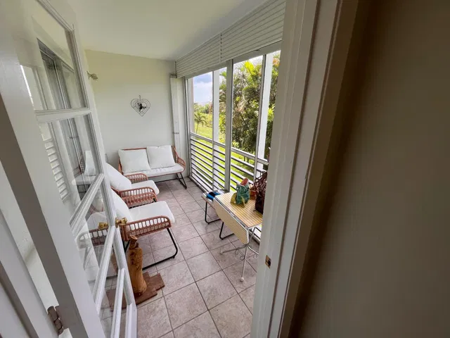  Unit 206 photo 5