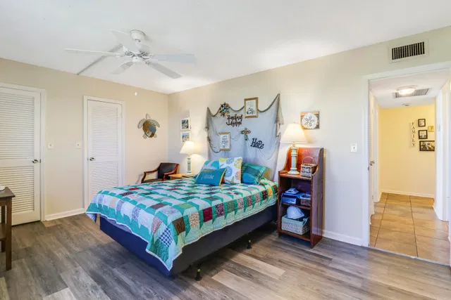 Unit Apt 607 photo 24