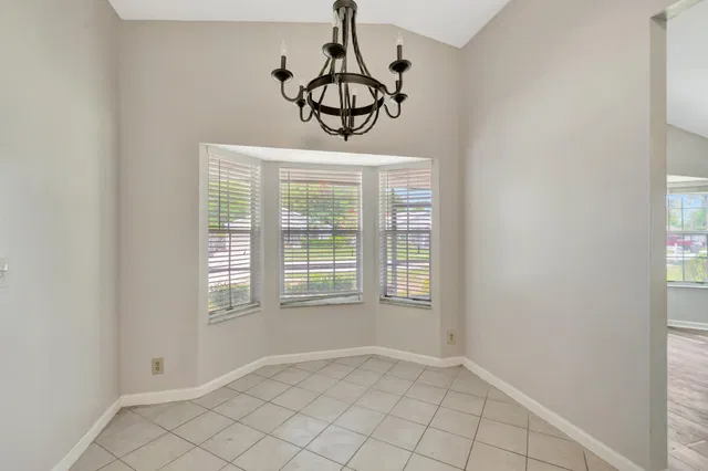  Residence photo 10