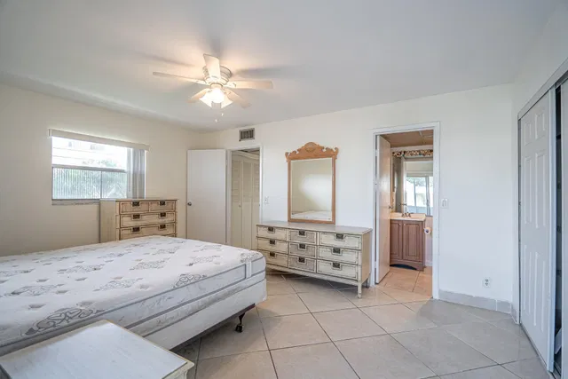 Residence photo 9