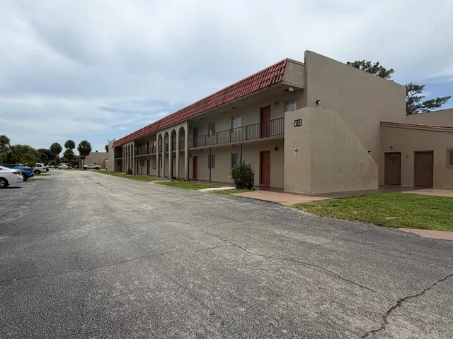  Unit 109 photo 12
