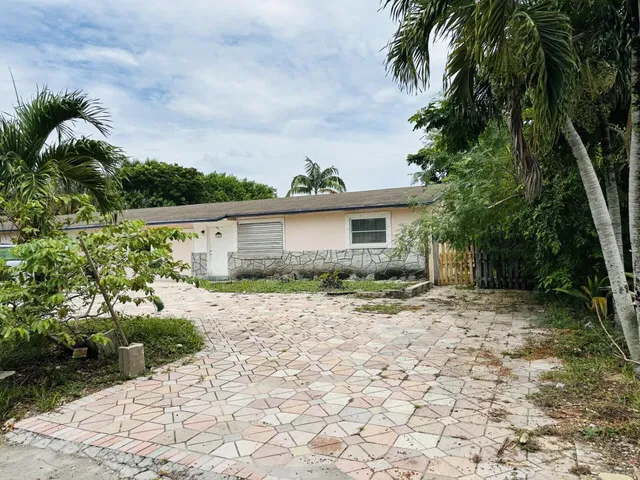 Residence photo 6