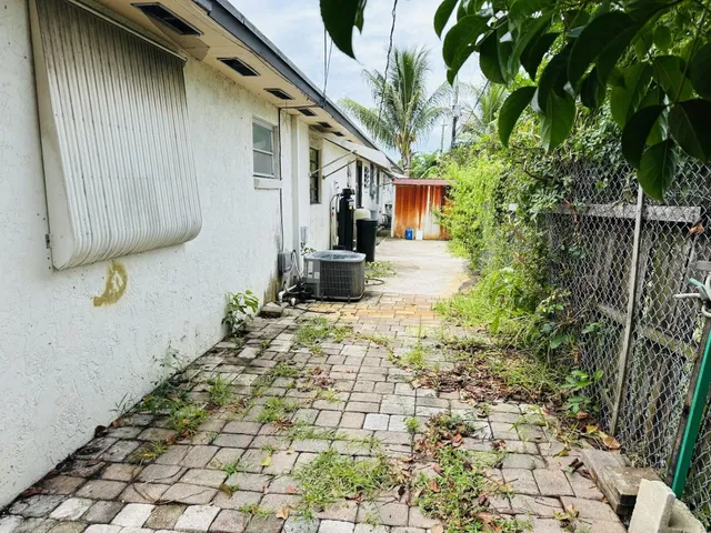 Residence photo 8