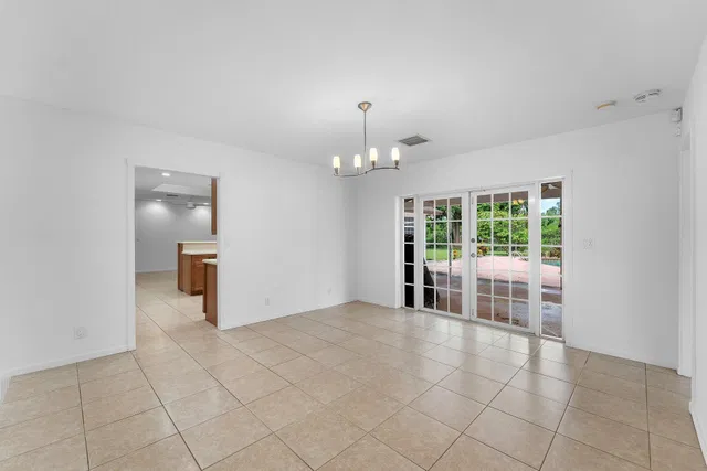  Residence photo 9