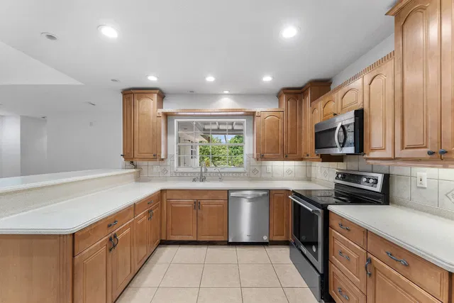  Residence photo 15