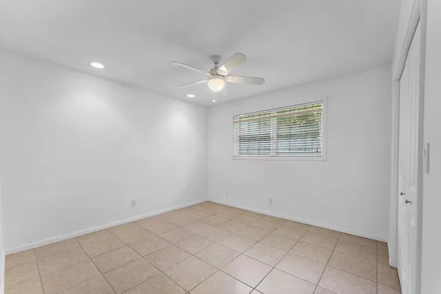  Residence photo 16