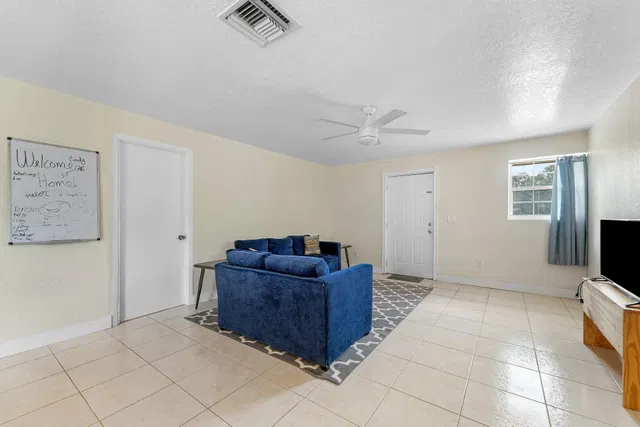  Residence photo 59