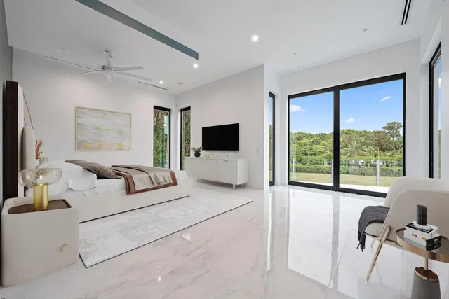 Residence photo 9
