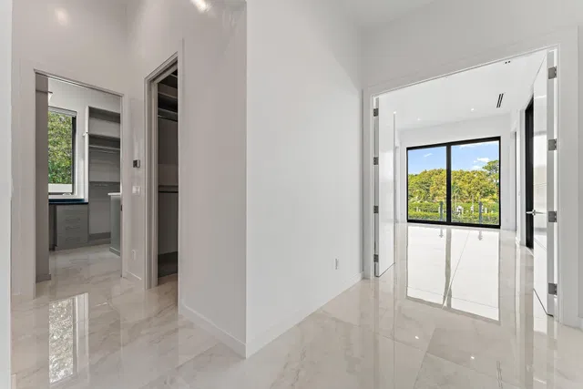Residence photo 28