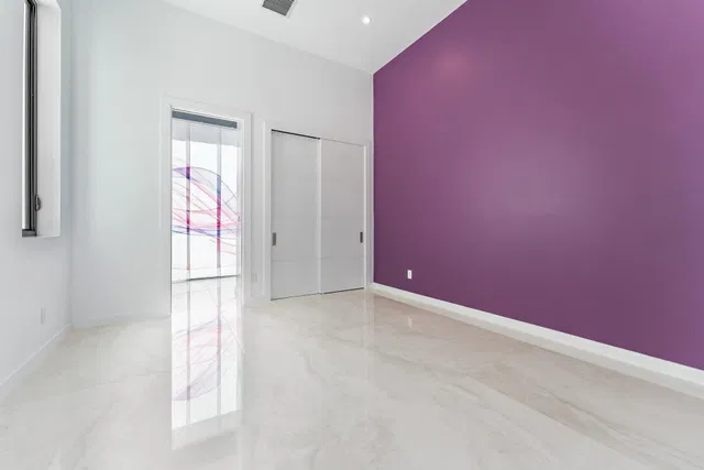 Residence photo 42