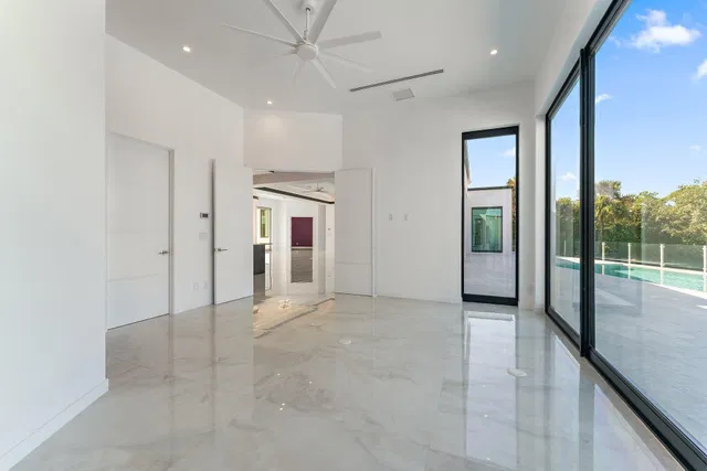 Residence photo 46