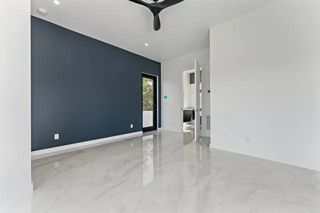 Residence photo 49