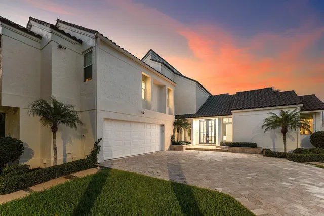 Residence photo 2