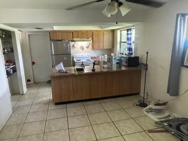 Residence photo 8