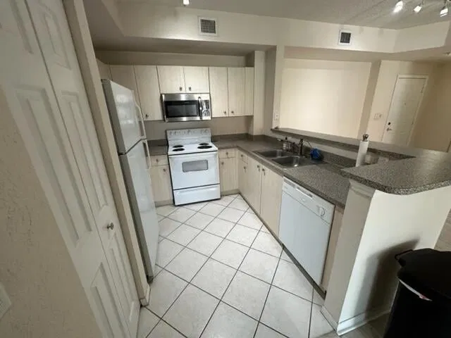 Downtown West Palm Beach Unit 312 photo 7