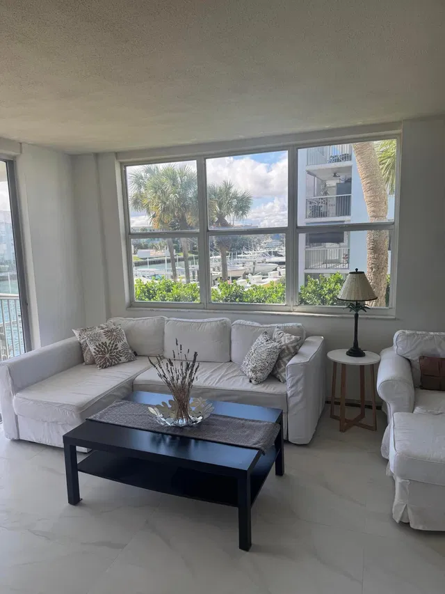  Unit 212 photo 18