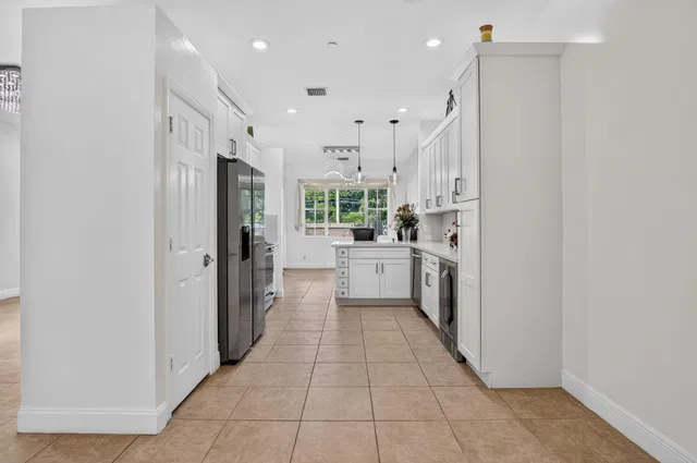 Residence photo 19