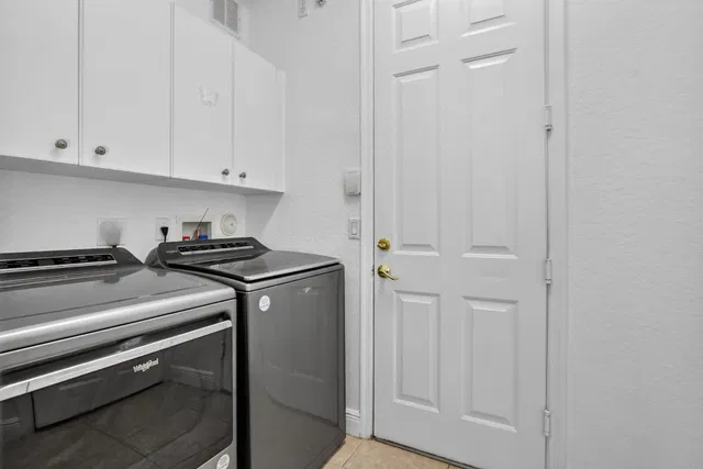 Residence photo 20