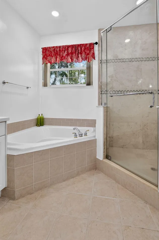 Residence photo 35
