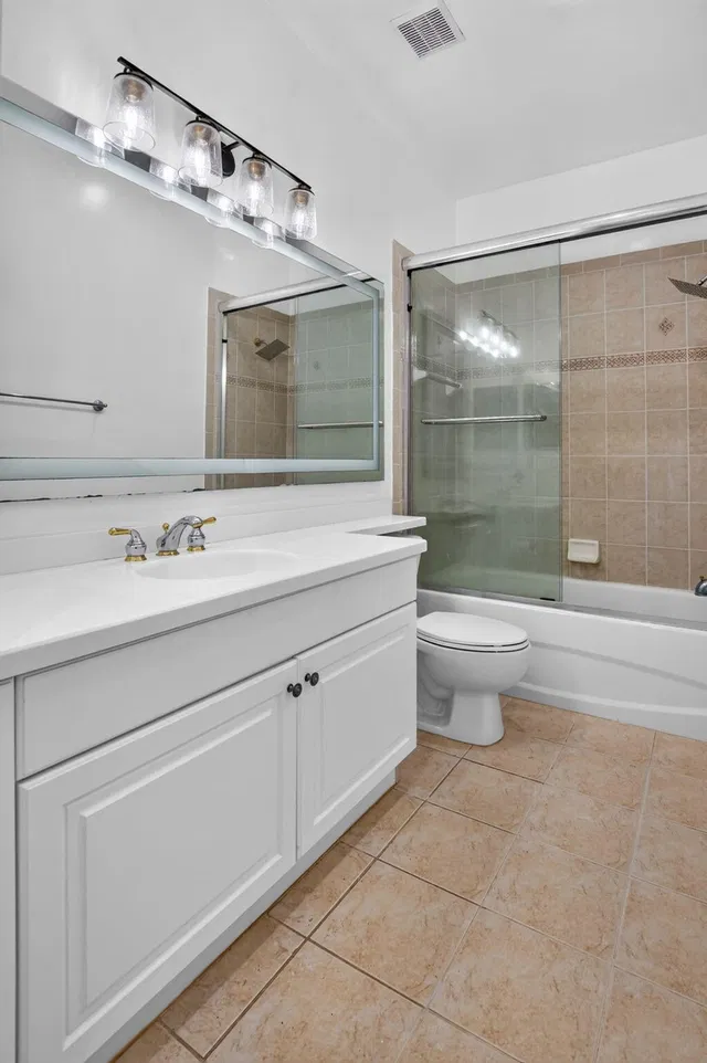 Residence photo 43