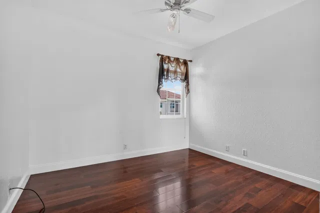 Residence photo 44
