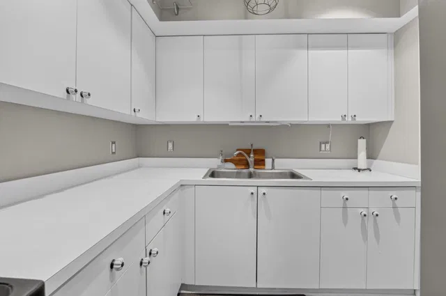 Residence photo 5