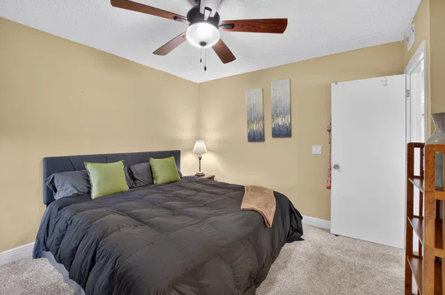 Residence photo 8