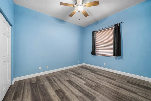 Residence photo 16