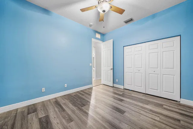 Residence photo 17